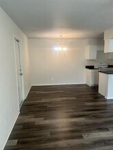 534 Canary Ln in Red Oak, TX - Building Photo - Building Photo