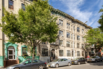 337 Prospect Pl in Brooklyn, NY - Building Photo - Building Photo