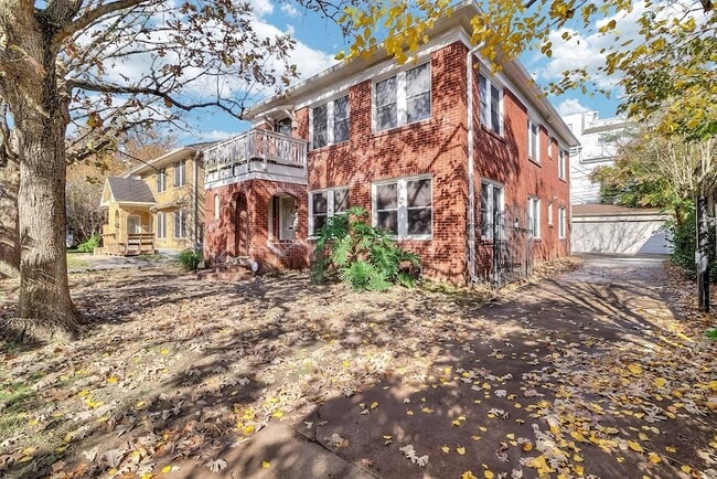 property at 1810 W Main St