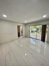 5140 SW 40th Ave, Unit 27C in Fort Lauderdale, FL - Foto de edificio - Building Photo