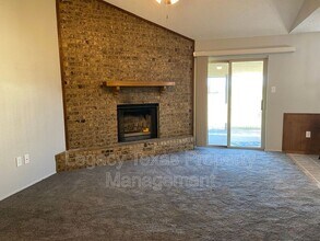 1413 Berry Dr in Cleburne, TX - Building Photo - Building Photo