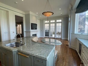 50 Scenic Way in San Francisco, CA - Building Photo - Building Photo