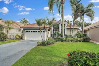 6866 Briarlake Cir in West Palm Beach, FL - Foto de edificio - Building Photo