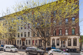 317 Jefferson St in Brooklyn, NY - Foto de edificio - Building Photo