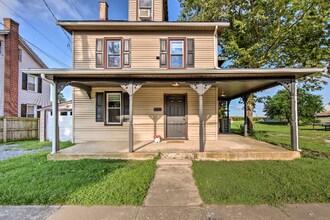 124 N Ronks Rd in Ronks, PA - Foto de edificio - Building Photo