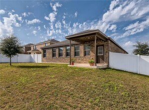 10921 Zoeller Dr in Austin, TX - Building Photo - Building Photo