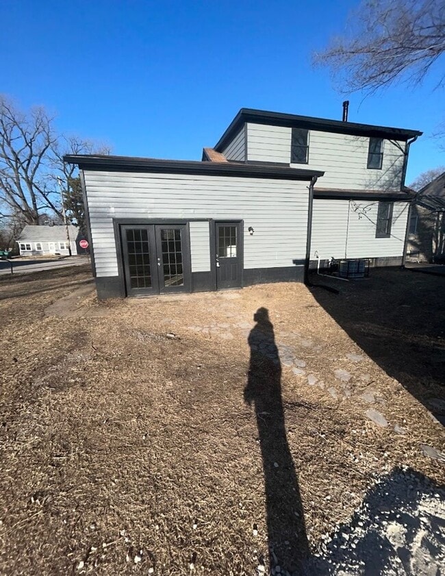 3306 Falling Springs Rd in Sauget, IL - Building Photo - Building Photo