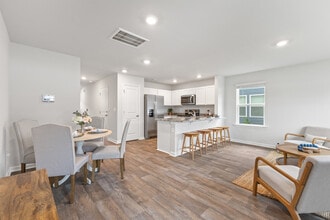 4162 High Glen Dr in Leland, NC - Building Photo - Building Photo