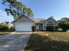 9225 Pineapple Rd in Ft. Myers, FL - Building Photo