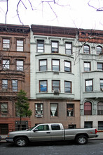 153 W 75th St in New York, NY - Building Photo - Building Photo