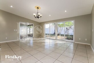 9728 Fox Hollow Rd in Tampa, FL - Building Photo - Building Photo