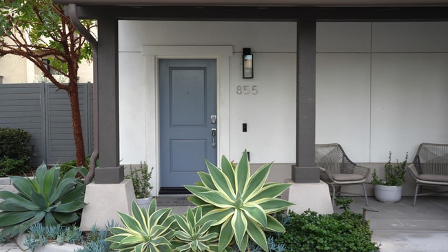 855 Home Ave in Carlsbad, CA - Foto de edificio - Building Photo