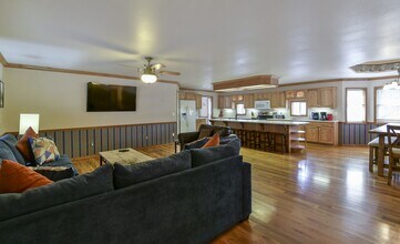 5558 State Hwy 265 in Branson, MO - Foto de edificio - Building Photo