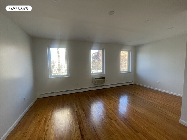 1449 5th Ave in New York, NY - Building Photo - Building Photo
