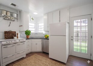 1781 Washington Way in Los Angeles, CA - Building Photo - Building Photo