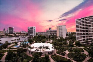 2500 Parkview Dr in Hallandale Beach, FL - Building Photo