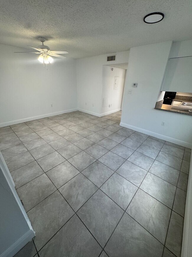 1181 Bentley Rd in Leesburg, FL - Building Photo - Building Photo