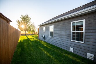 1101 Powers Blvd in Belgrade, MT - Building Photo - Building Photo