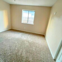 6109 Midas St in Bakersfield, CA - Building Photo - Building Photo