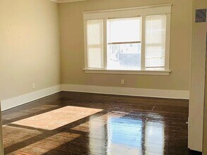 1106 E 1st St in Long Beach, CA - Building Photo - Building Photo