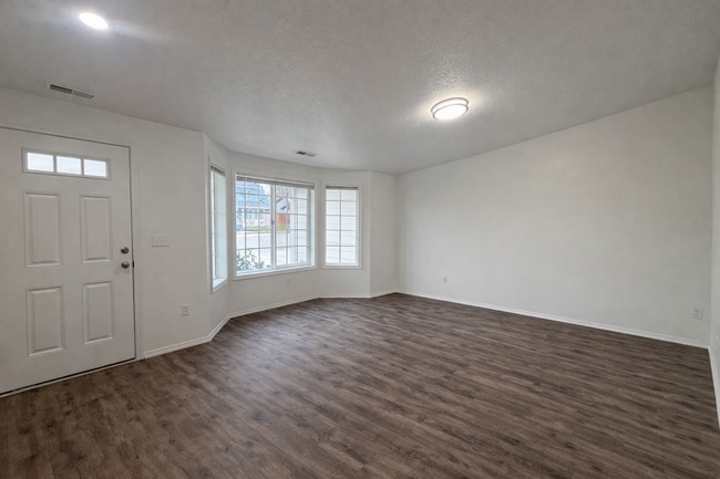 3802 S Newport St in Kennewick, WA - Building Photo - Building Photo