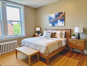 76 Egmont St in Brookline, MA - Building Photo - Building Photo