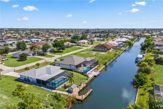 property at 1922 SW 30th Terrace
