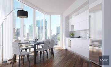 222 E 44th St in New York, NY - Building Photo - Building Photo