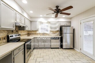 8304 Berea Dr in Louisville, KY - Building Photo - Building Photo