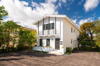 2922 S Le Jeune Rd in Coral Gables, FL - Building Photo - Building Photo