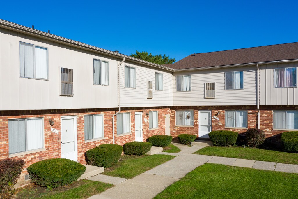Coppertree Townhomes Taylor, MI Apartments