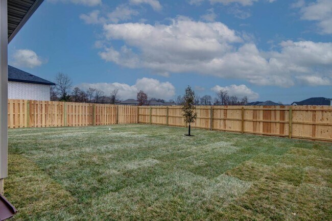 2465 Athens St in Ozark, MO - Building Photo - Building Photo