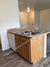 1029 W Pine Ave in Meridian, ID - Building Photo - Building Photo