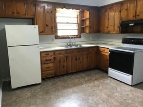 1662 Vista Ln in Clarksville, TN - Building Photo - Building Photo