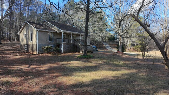 255 Rocky Ridge Dr in Douglasville, GA - Foto de edificio - Building Photo