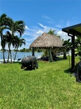 13351 SW 46th St in Miami, FL - Building Photo - Building Photo