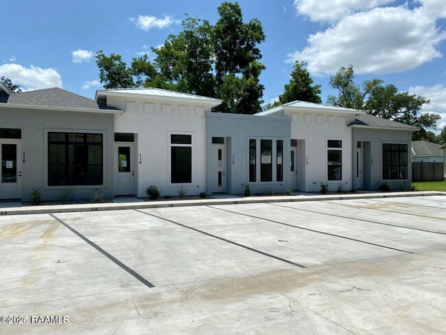 110 S Jefferson St in Broussard, LA - Building Photo - Building Photo
