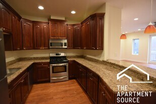 5140 N Clark St, Unit 2 in Chicago, IL - Building Photo