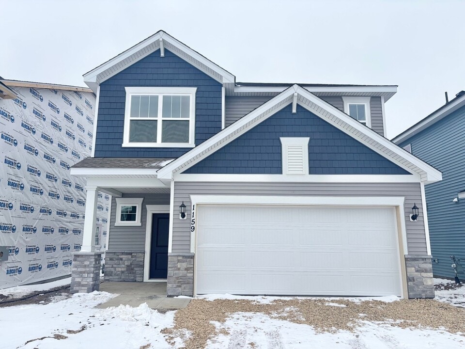 1159 149th St W in Rosemount, MN - Foto de edificio