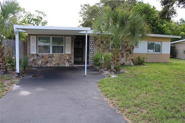 8859 Robin Rd in Seminole, FL - Building Photo - Building Photo