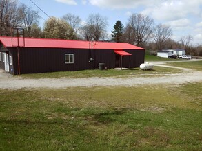 121 Calvert St in Stamping Ground, KY - Building Photo - Building Photo