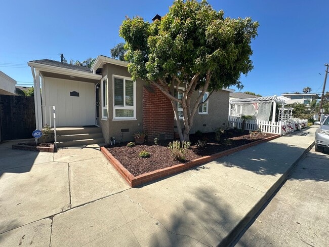 property at 225 San Marco Dr
