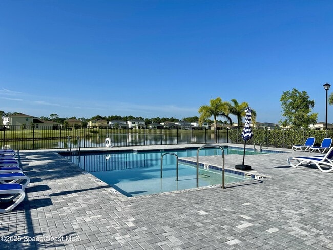 property at 696 Veridian Cir NW