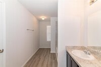 1237 Narrow Heights Dr photo'