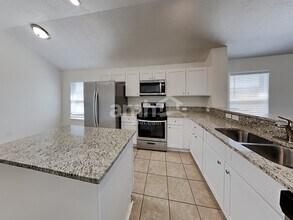 30022 Saw Oaks Dr in Magnolia, TX - Building Photo - Building Photo
