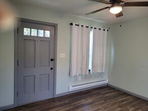 127 Boston Ct in Louisville, KY - Building Photo - Building Photo