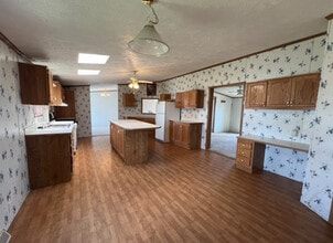 321 S Mickelson St in Big Piney, WY - Building Photo - Building Photo