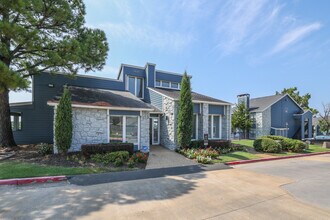 The Arden Hills in Tulsa, OK - Foto de edificio - Building Photo