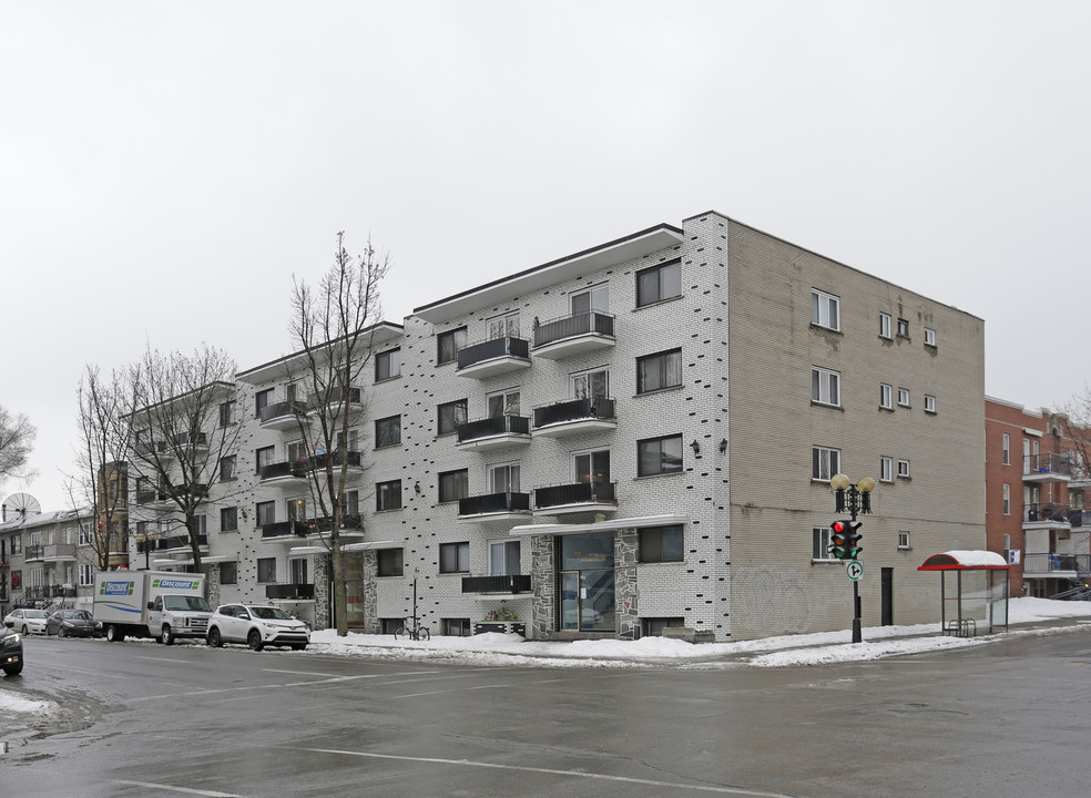 4492 Bourbonnière in Montréal, QC - Building Photo