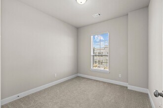 2065 Layla Dr in Waxahachie, TX - Building Photo - Building Photo